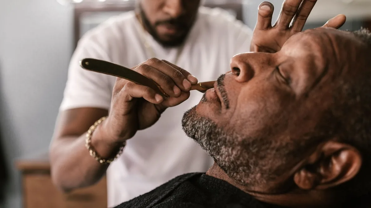 Razor Bumps and Ingrown Hairs: How to Break the Cycle